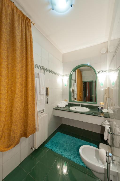 Hotel Villa Giulia Tortona Rom bilde