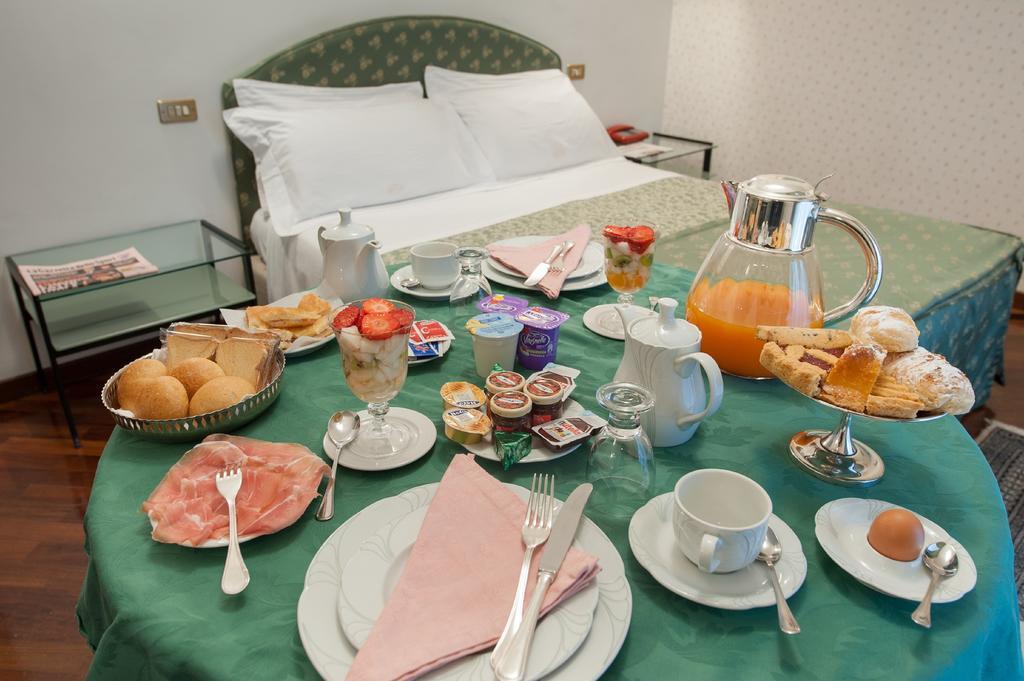 Hotel Villa Giulia Tortona Eksteriør bilde